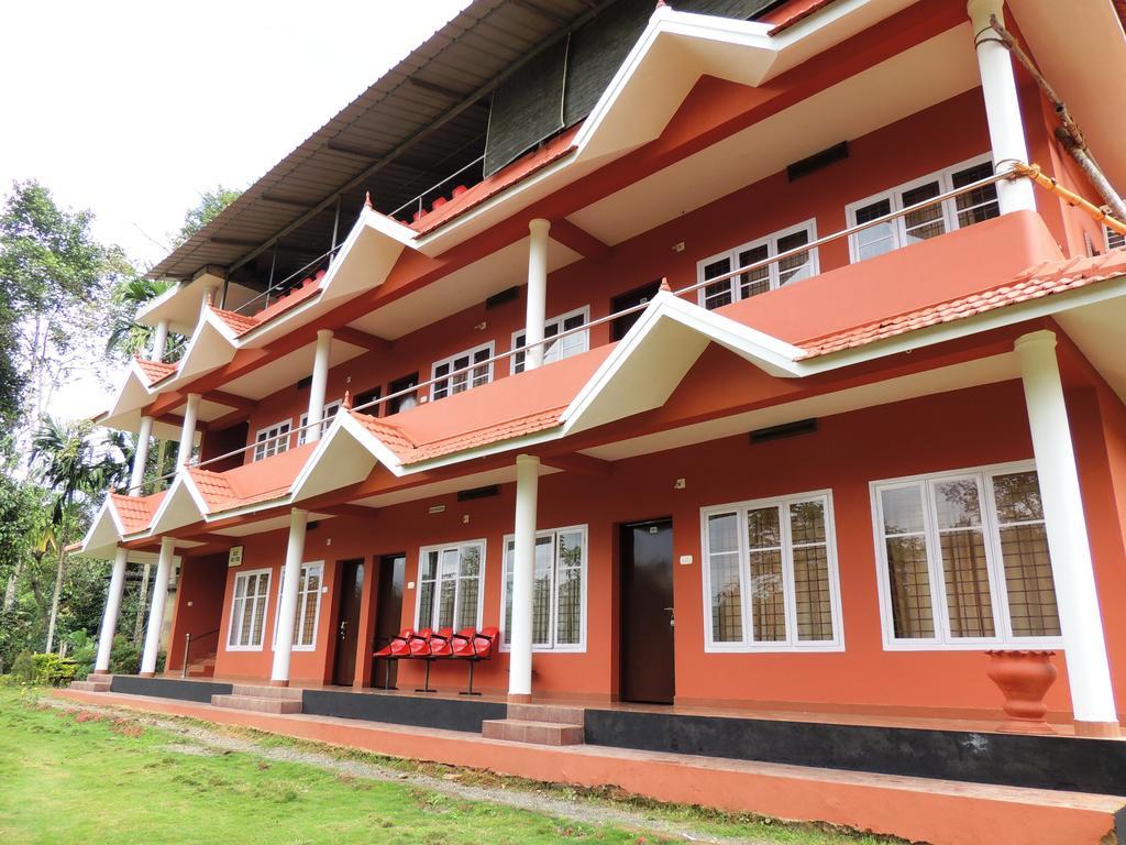 Sunbird Garden Resort Krishnagiri Екстер'єр фото